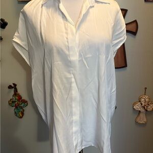 KLD White Sleeveless Button-Up Blouse